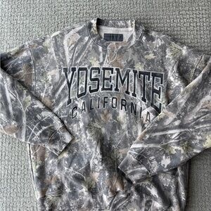 Abercrombie & Fitch Camouflage Crewneck Sweatshirt